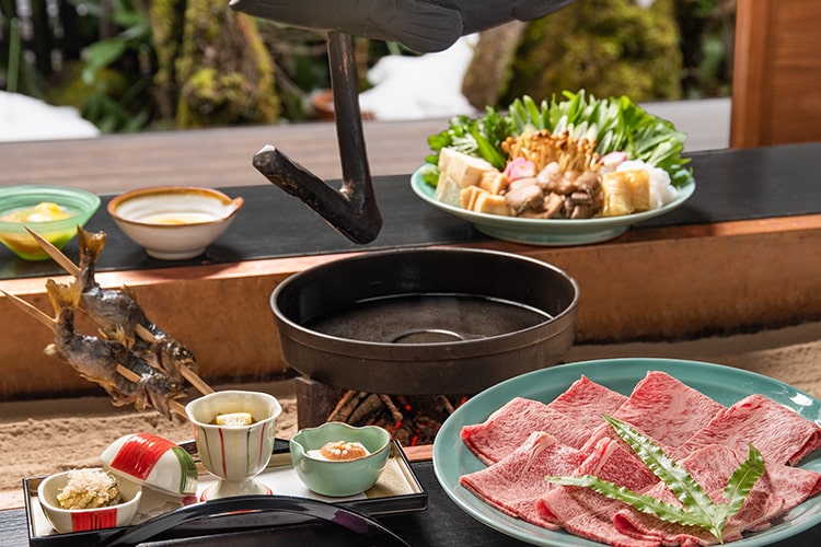 囲炉裏料理_牛すき焼き